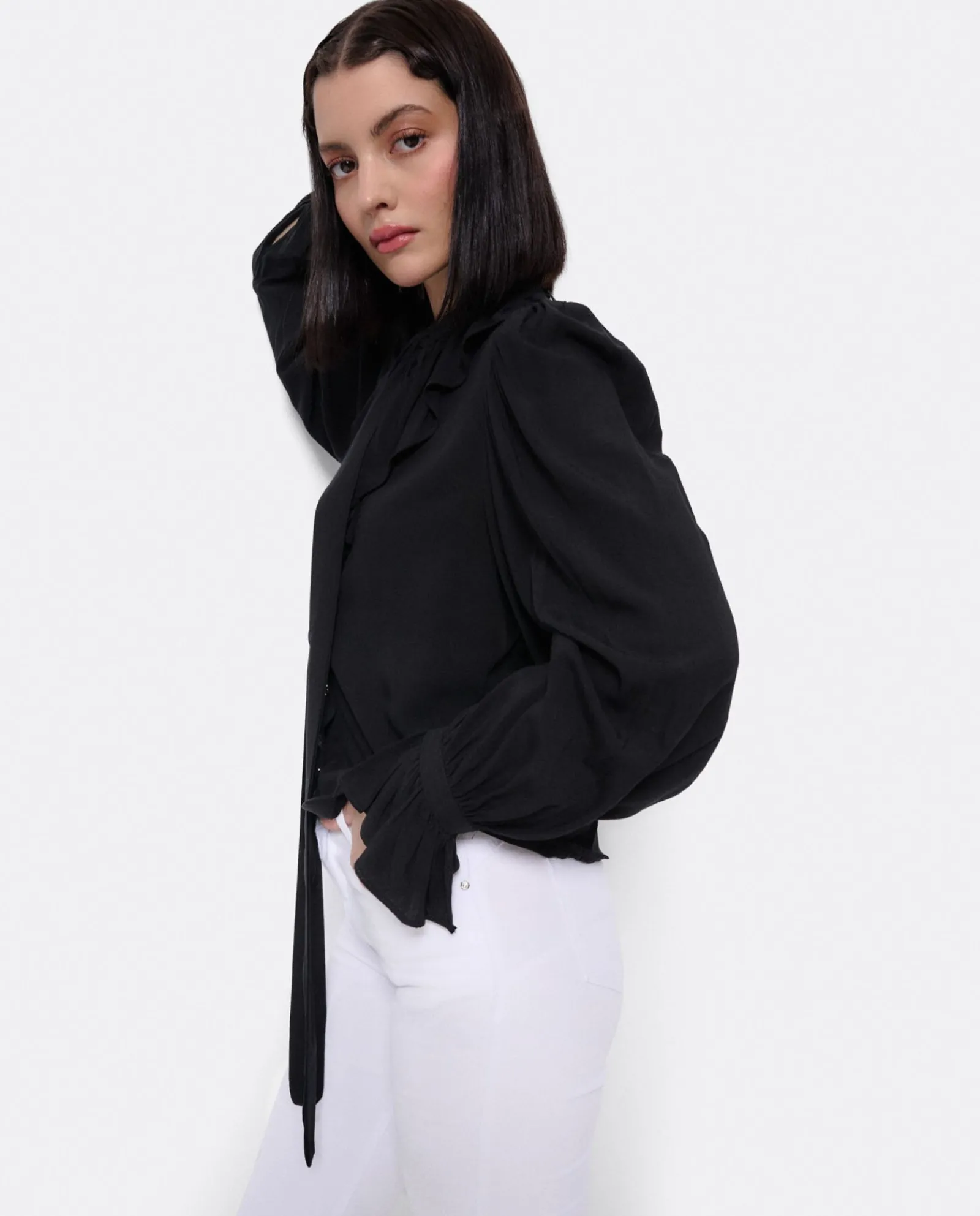 Camisas Y Tops*Cuplé Blusa Lazo Cuello Punto Negro