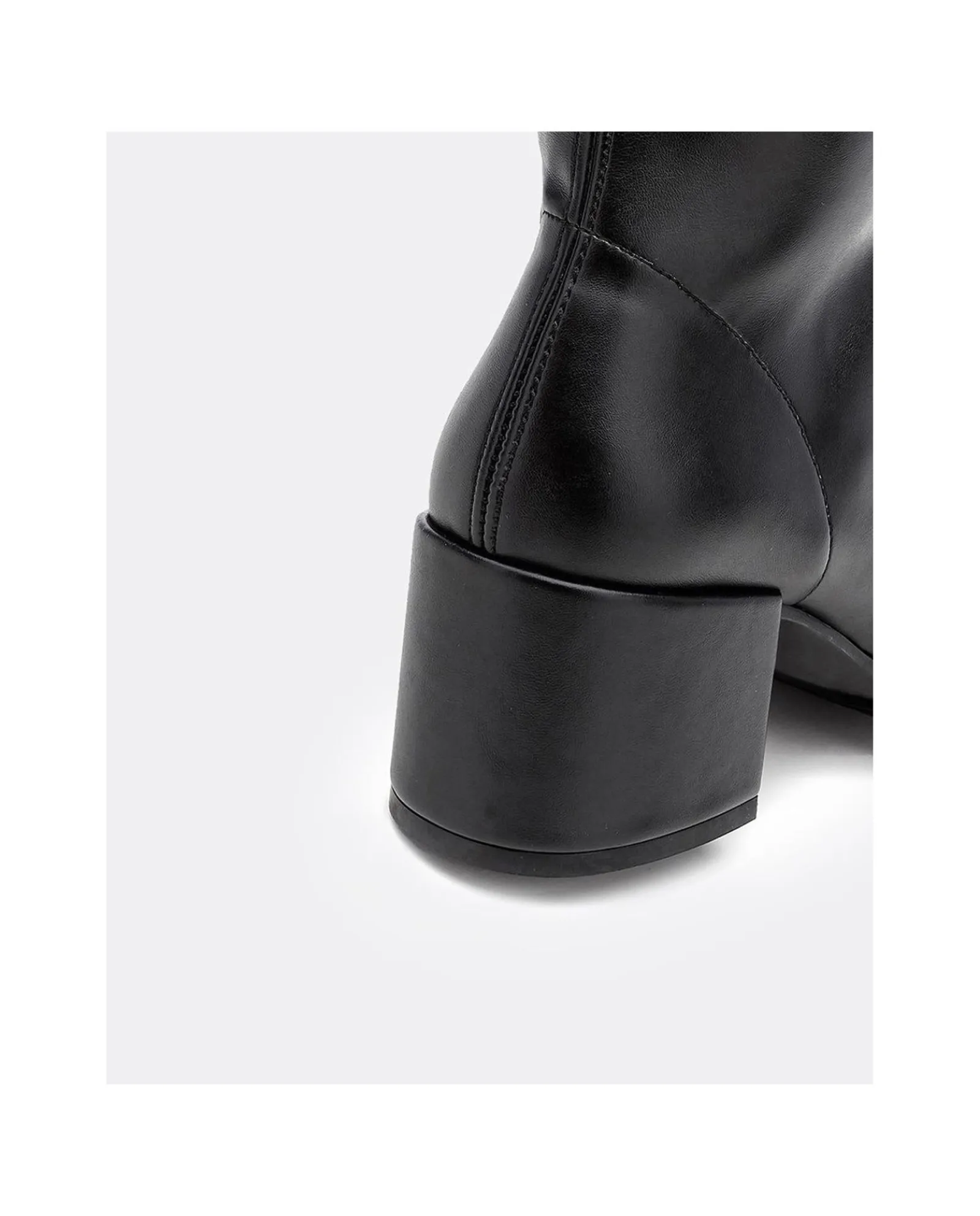 Botas Y Botines*Cuplé Bota Mosquetera Strech Napa Licra Negro