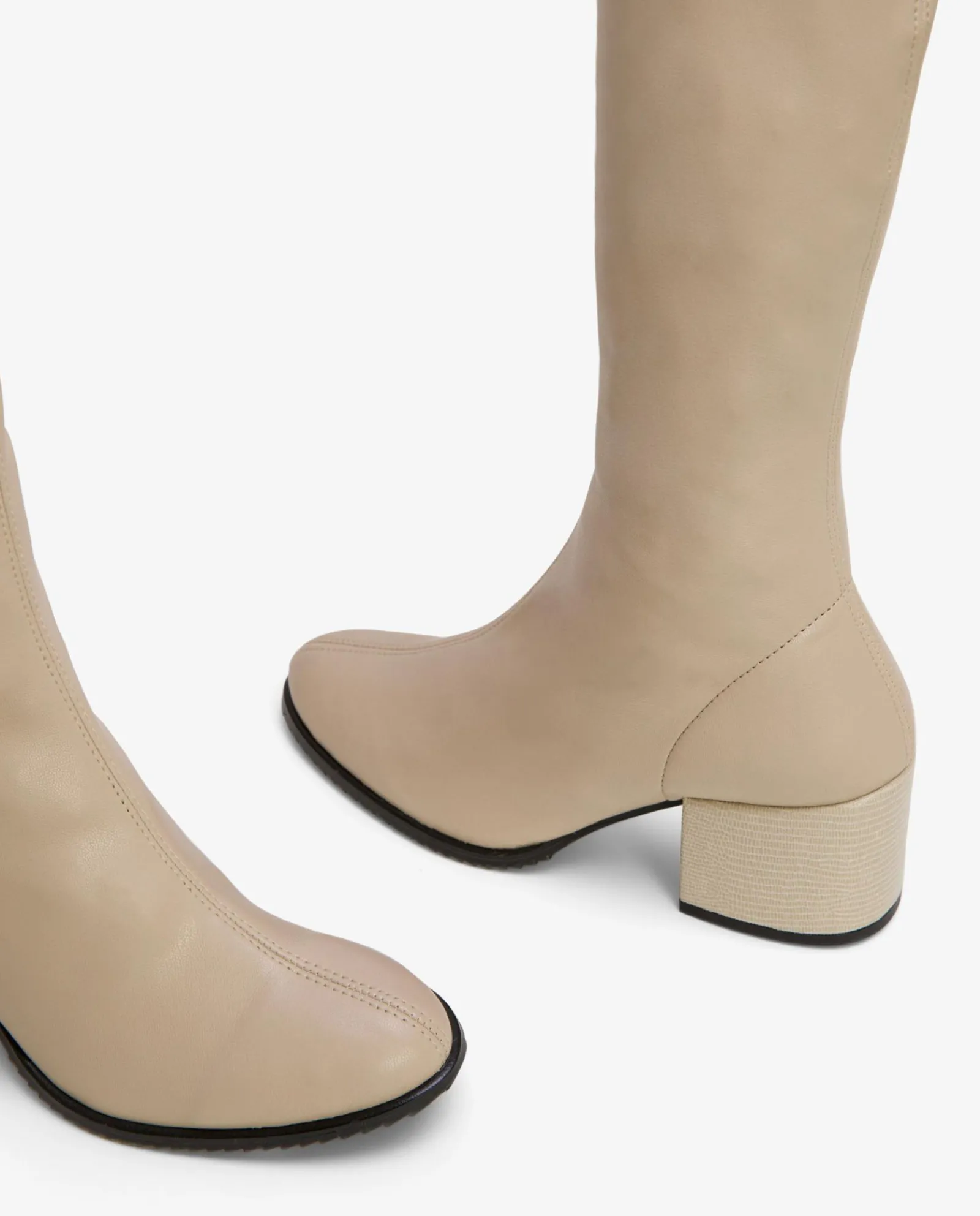 Botas Y Botines*Cuplé Bota Mosquetera Strech Napa Licra Beig
