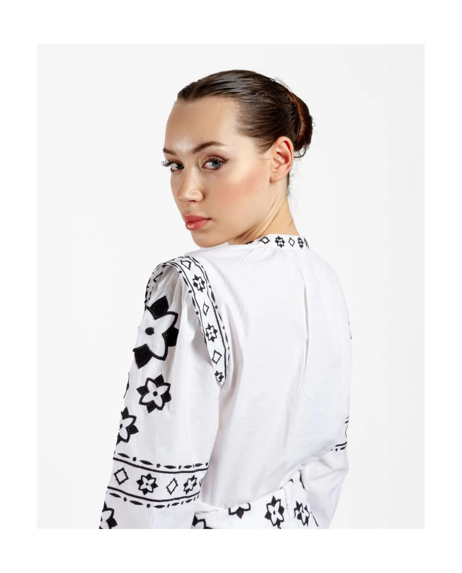 Camisas Y Tops*Cuplé Camisa Mangas Bordadas Algodon Blanco