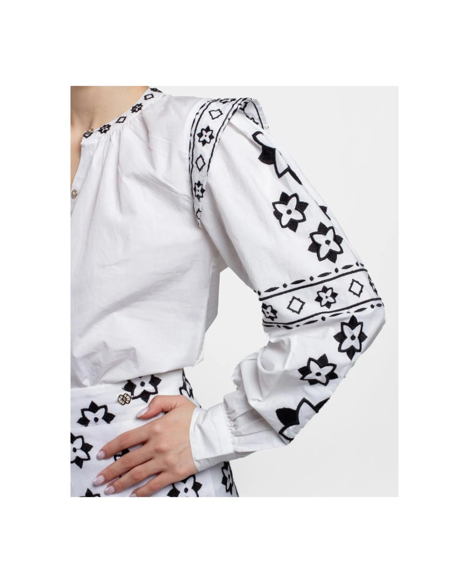 Camisas Y Tops*Cuplé Camisa Mangas Bordadas Algodon Blanco