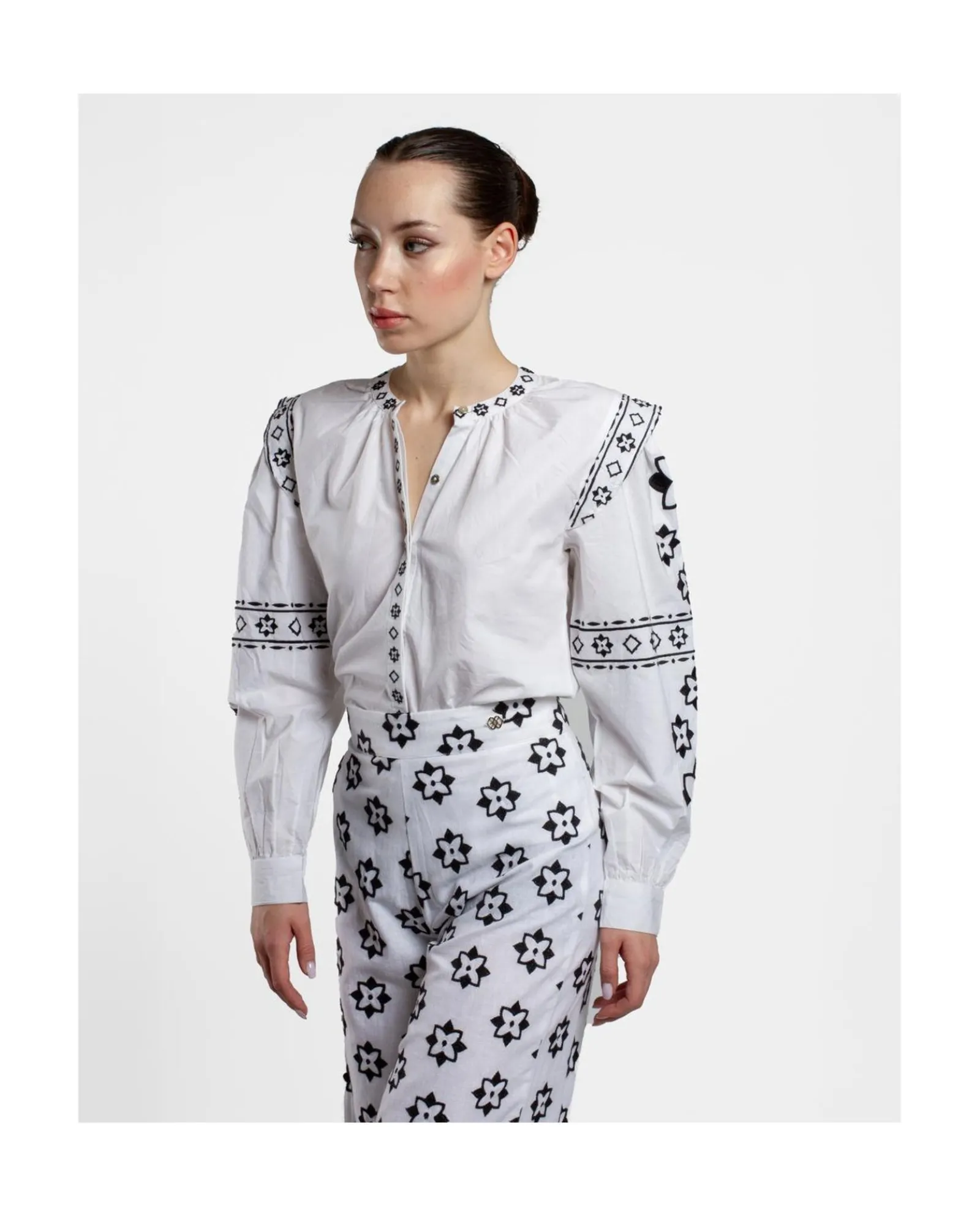 Camisas Y Tops*Cuplé Camisa Mangas Bordadas Algodon Blanco