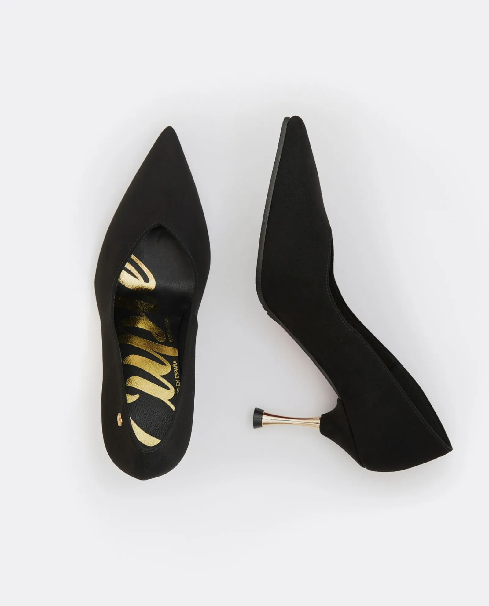 Salones & Stilletos*Cuplé Salon Pico Ultrasuede Negro