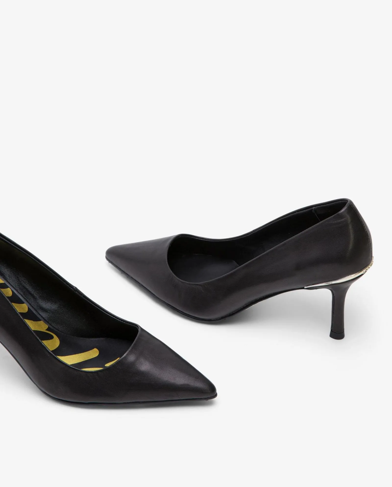 Salones & Stilletos*Cuplé Salon T/Metal Napa Negro