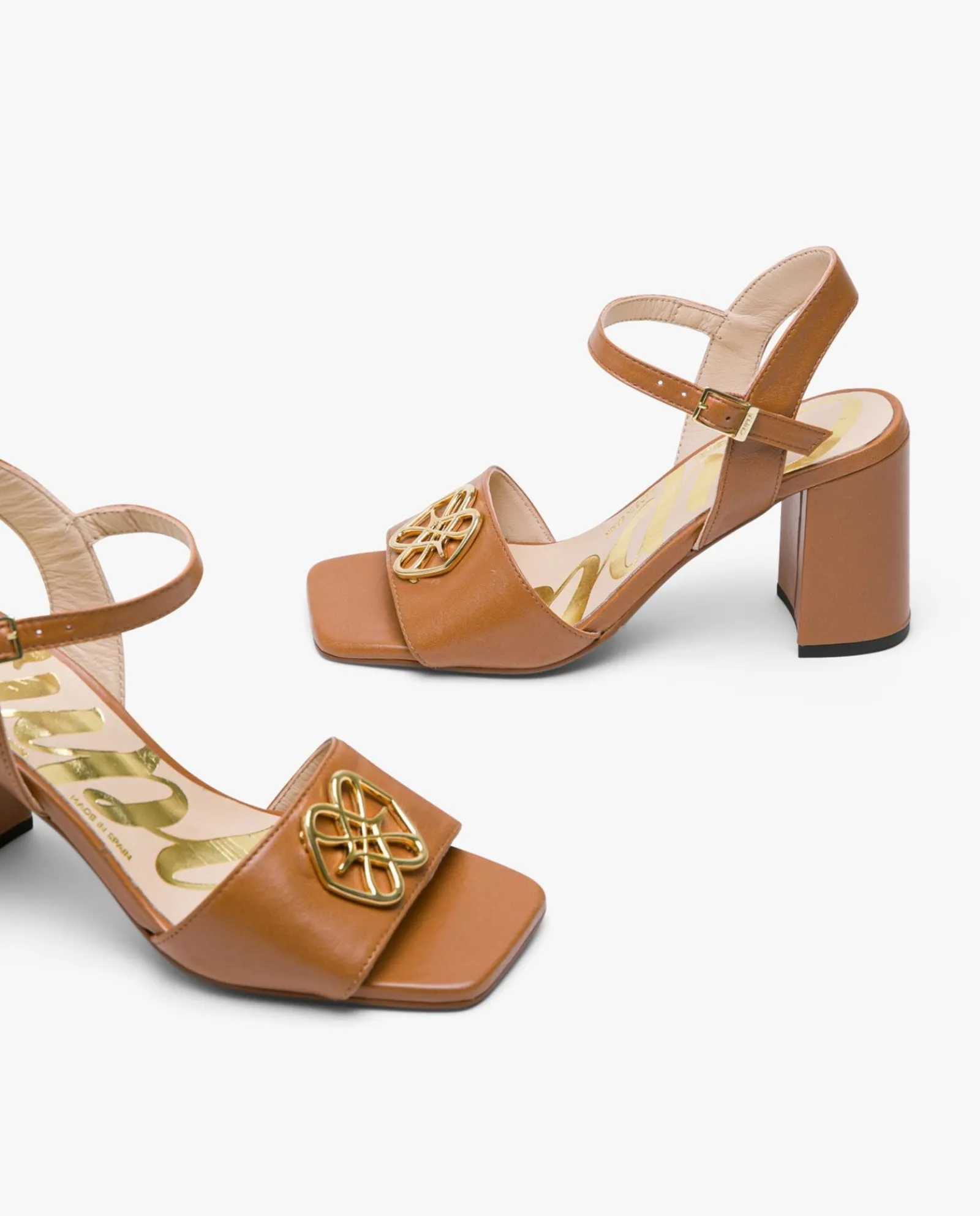 Sandalias*Cuplé Sandalia Logo Piel Cuero