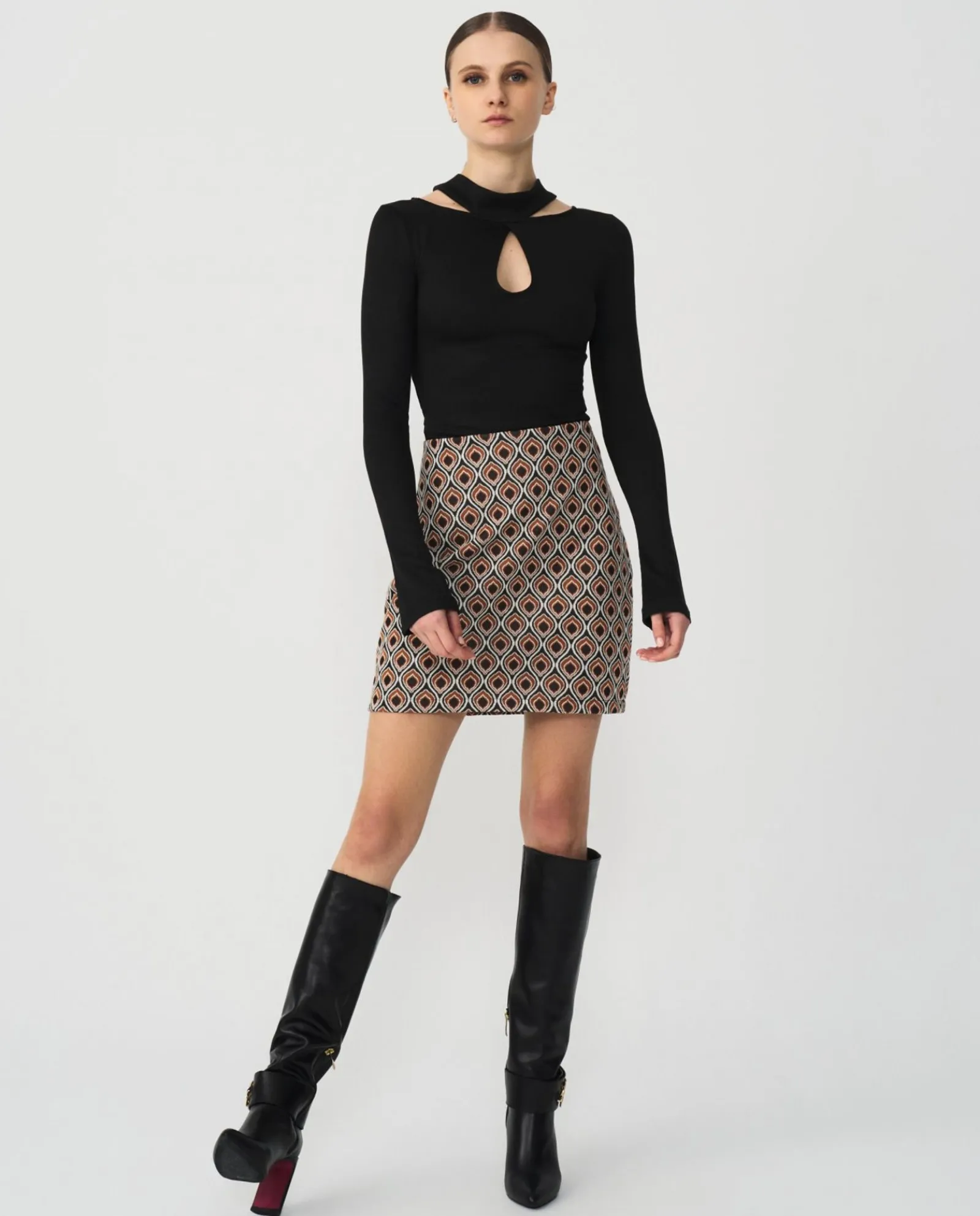 Camisas Y Tops*Cuplé Top Escote Lagrima Punto Negro