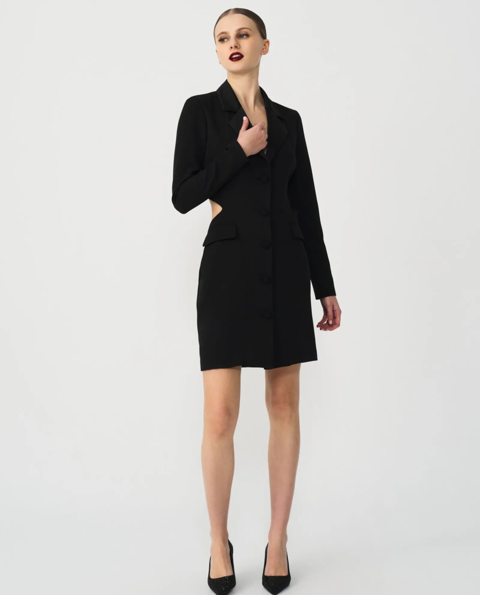 Vestidos*Cuplé Vestido Corto Cut Out Crep Negro