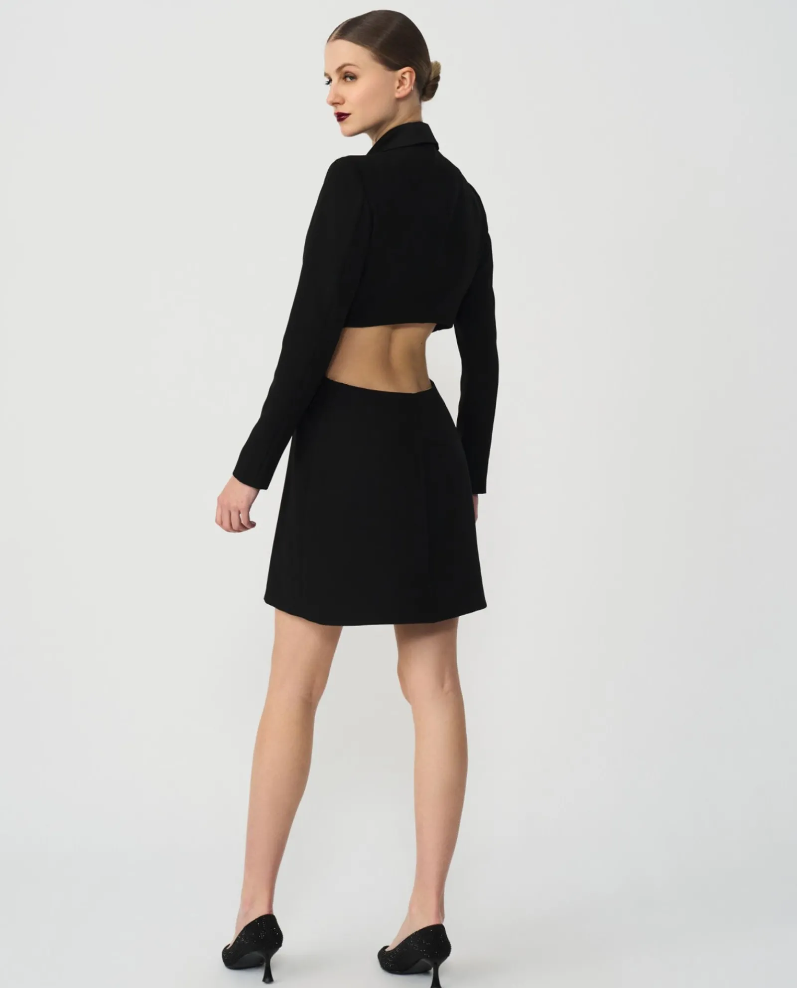 Vestidos*Cuplé Vestido Corto Cut Out Crep Negro